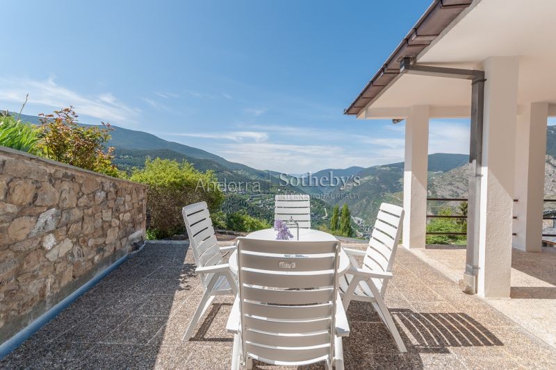 Comprar casa en Certers, Sant Julià de Lòria, Andorra Vistas al valle desde Certes