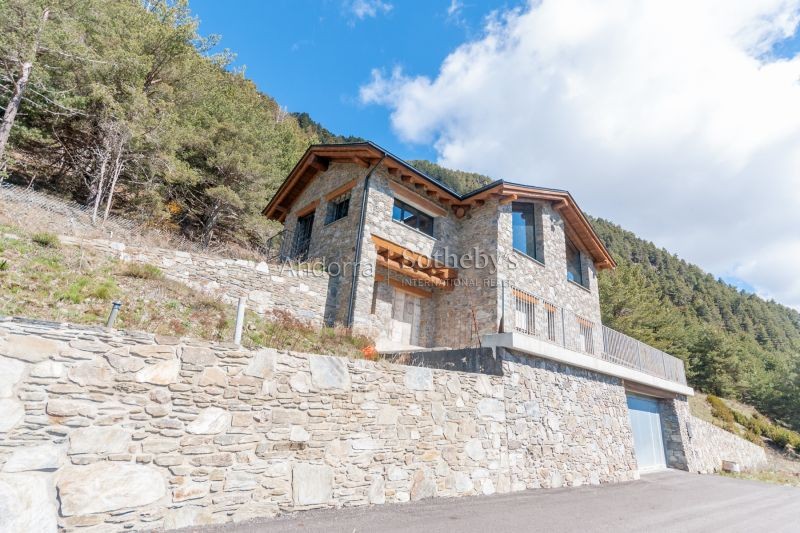 Comprar casa chalet en Vila, Andorra Inmobiliaria vila, encamp, andorra